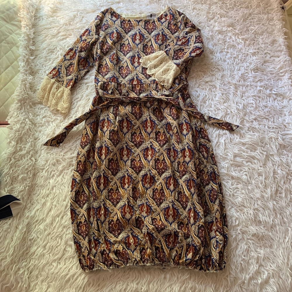 Dainty Jewell’s Classy Evening Midi Dress